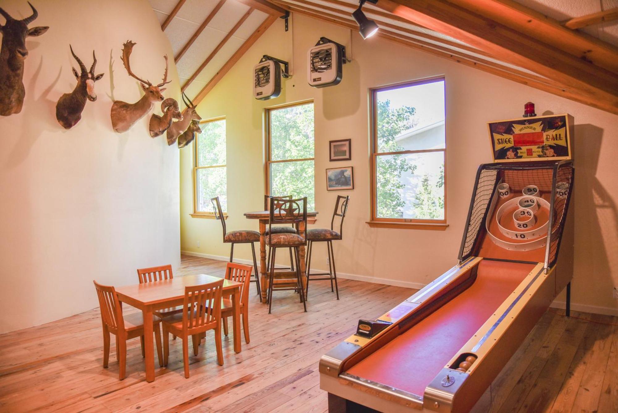 River Lyric Lodge - Formerly Double Dog 红河 外观 照片