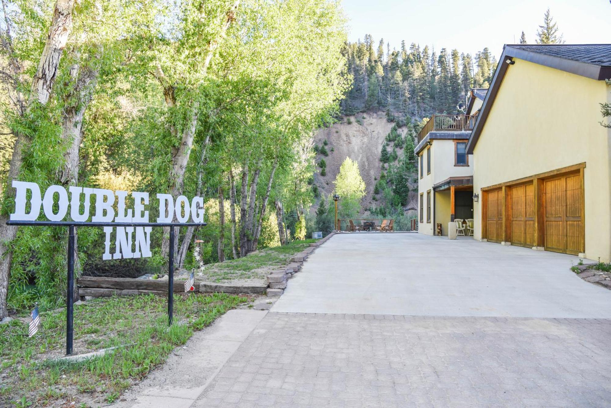 River Lyric Lodge - Formerly Double Dog 红河 外观 照片
